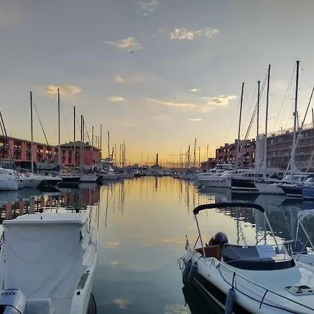 Appartamento Casaviva - Bilo With Patio In Genova San Teodoro Esterno foto