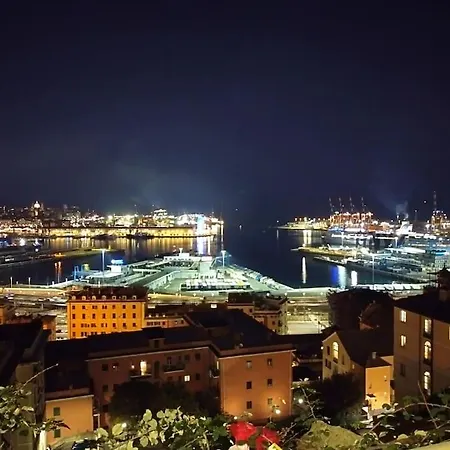 Appartamento Casaviva - Bilo With Patio In Genova San Teodoro Esterno foto